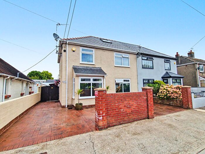 3 Bedroom Semi-detached House For Sale In St Johns Drive, Newton, Porthcawl, CF36