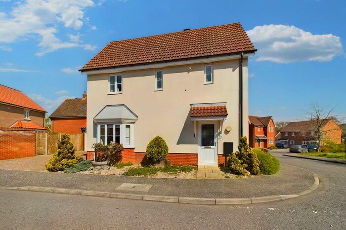 3 Bedroom Detached House For Sale In Comfrey Way, Thetford, IP24