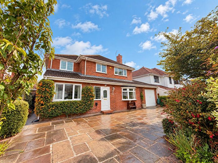 4 Bedroom Detached House For Sale In Whitehouse Lane, Heswall, Wirral, CH60