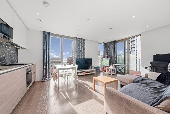 1 Bedroom Flat For Sale In The Lighterman, Pilot Walk, Lower Riverside, Greenwich Peninsula, SE10