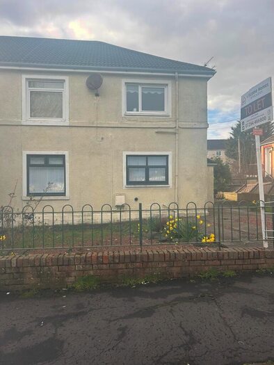 2 Bedroom Flat To Rent In Smith Drive, Saltcoats, Ayrshire, KA21