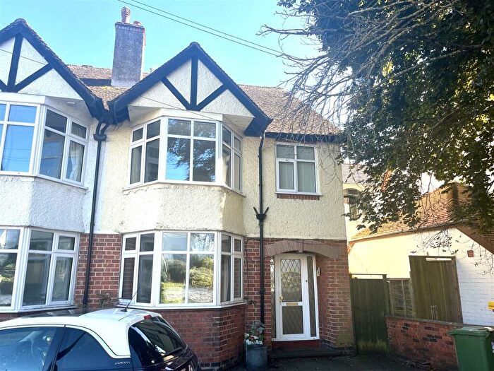 3 Bedroom Semi-Detached House To Rent In Warwick Road, Stratford-Upon-Avon, CV37