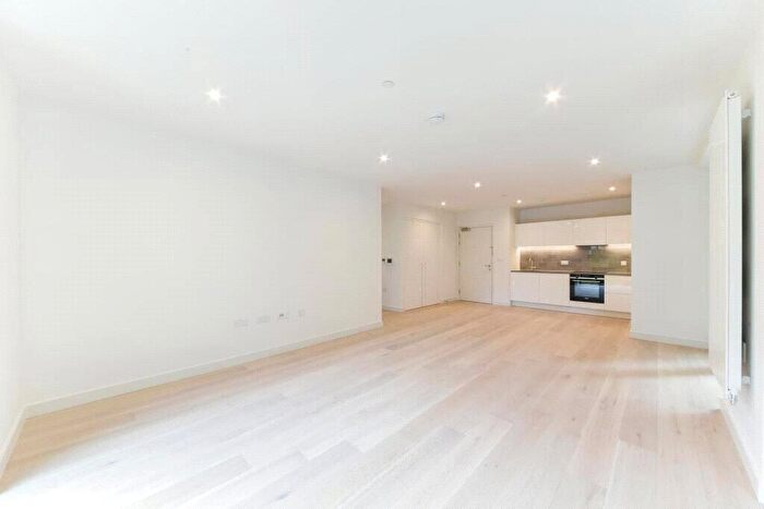 2 Bedroom Apartment To Rent In Royal Crest Avenue, London, E16