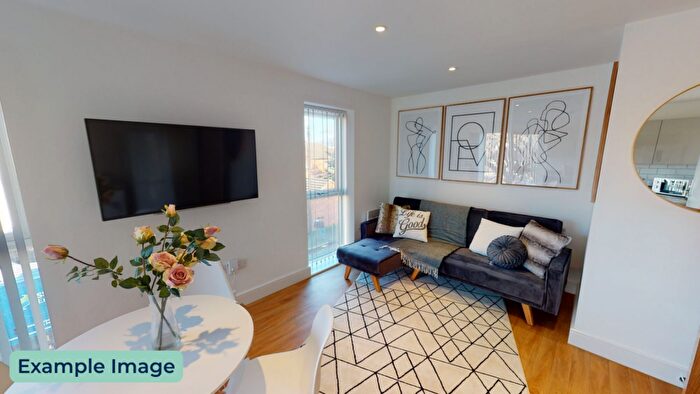 2 Bedroom Property To Rent In Flat, Claude Street A, NG7