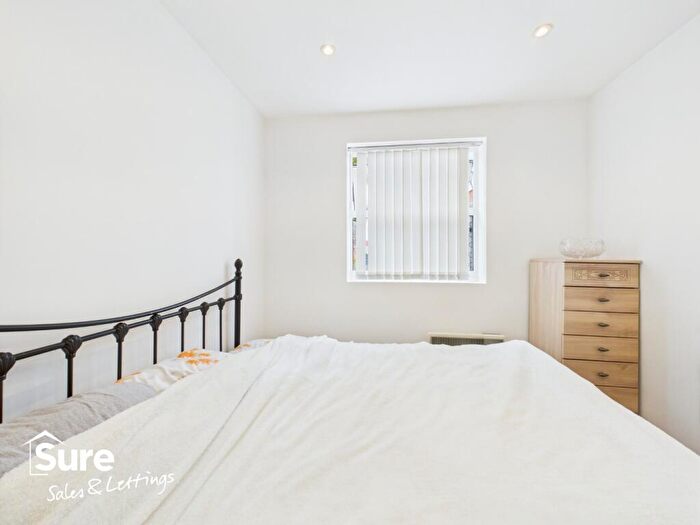 1 Bedroom Flat To Rent In Overton House, Alexandra Road, Hemel Hempstead, Hertfordshire, HP2