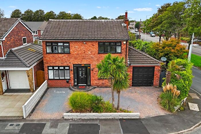 4 Bedroom Detached House For Sale In Exeter Close, Aintree Village, Liverpool, L10
