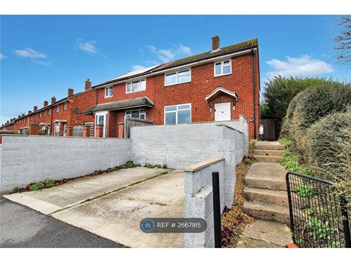 3 Bedroom Semi-Detached House To Rent In Westbury Road, Swindon, SN2