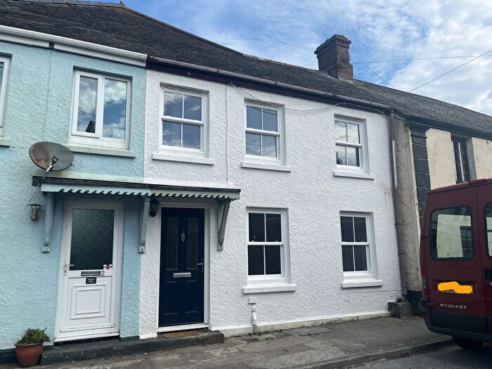 3 Bedroom Terraced House To Rent In Higher Road, Helston, TR13
