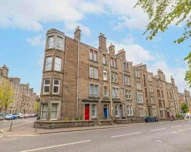 2 Bedroom Flat To Rent In Pitkerro Road, Dundee, DD4