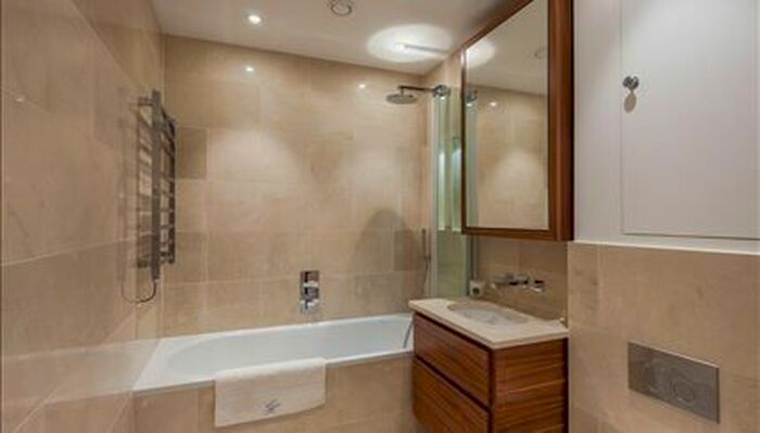 1 Bedroom Flat To Rent In Garden House, Kensington Gardens Square, Bayswater, London, W2