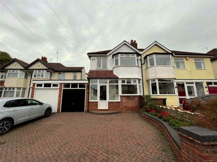3 Bedroom Semi-Detached House To Rent In Stanley Avenue, Shirley, Solihull, West Midlands, B90