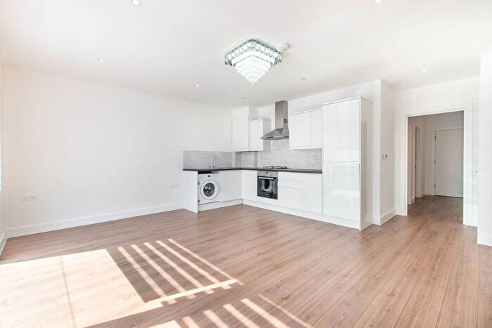 2 Bedroom Flat To Rent In Sudbury Avenue, North Wembley, Wembley, HA0