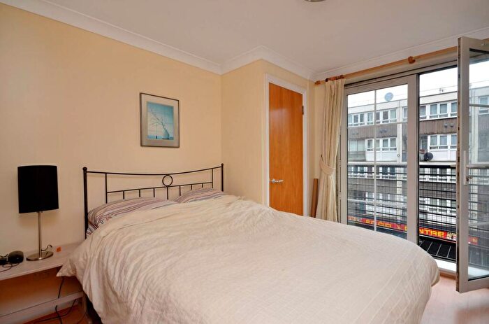 2 Bedroom Flat To Rent In Old Street, Clerkenwell, London, EC1V