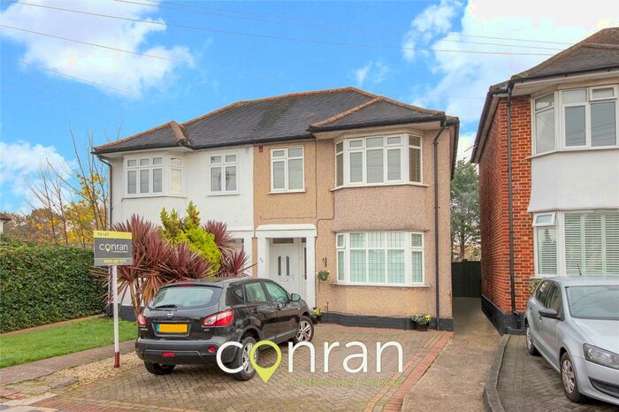 2 Bedroom Apartment To Rent In Parkview Road, New Eltham, SE9
