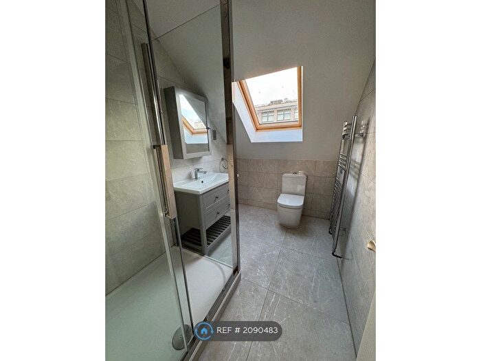 5 Bedroom Semi-Detached House To Rent In Warwick Road, London, W5