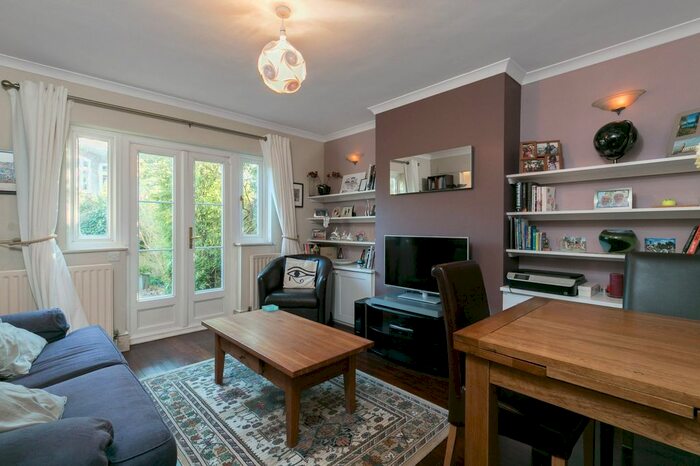 2 Bedroom Maisonette To Rent In Pixham Court, Lake Road, Wimbledon, SW19