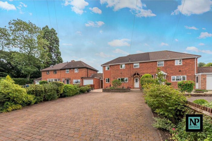 3 Bedroom Semi-Detached House For Sale In The Beck, Elford, Tamworth, B79