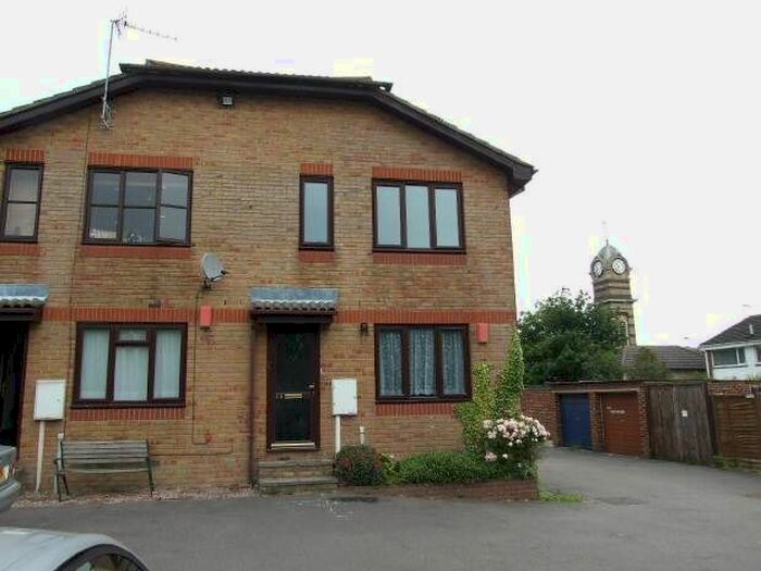 1 Bedroom Flat To Rent In Clock Tower Mews, Snodland, ME6