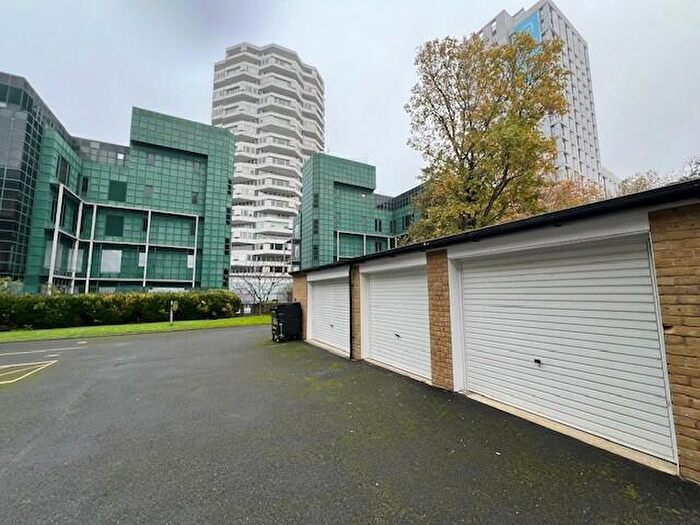 Property To Rent In Altyre Road, Croydon, CR0