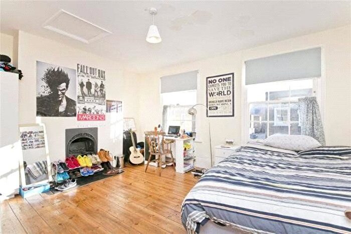 5 Bedroom Flat To Rent In Parkhill Road, London, NW3