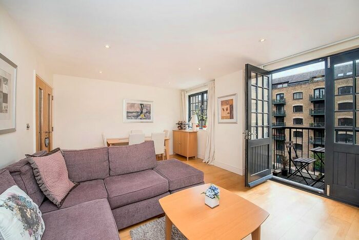 2 Bedroom Flat To Rent In Caraway Building, Cayenne Court, Curlew Street, London, SE1