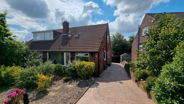 3 Bedroom Semi-Detached House To Rent In Eden Gardens, Leeds, LS4