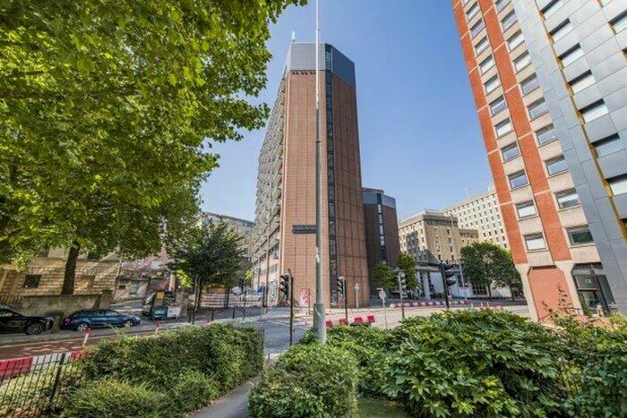 1 Bedroom Flat To Rent In Lewins Mead, Bristol, BS1