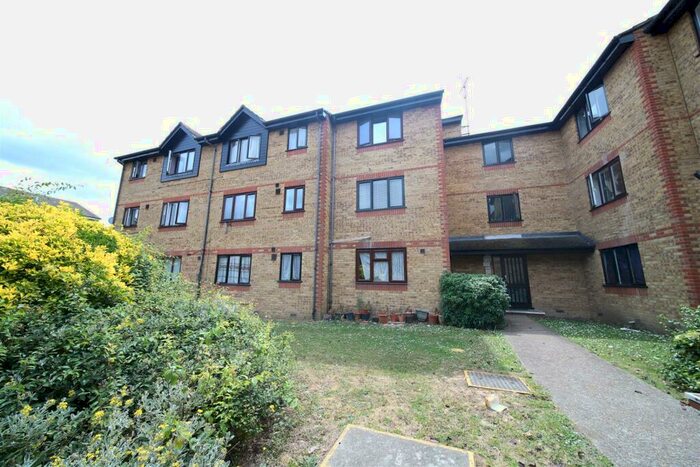 1 Bedroom Flat To Rent In Milestone Close, London, N9