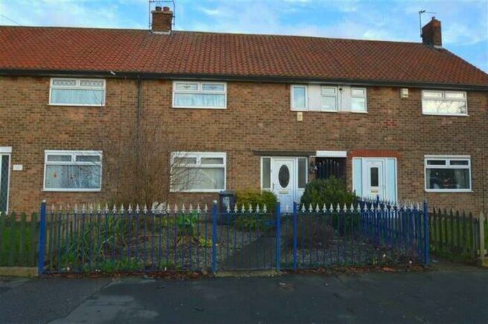3 Bedroom Terraced House To Rent In Falkland Road, Hull, East Riding Of Yorkshire, Uk, HU9