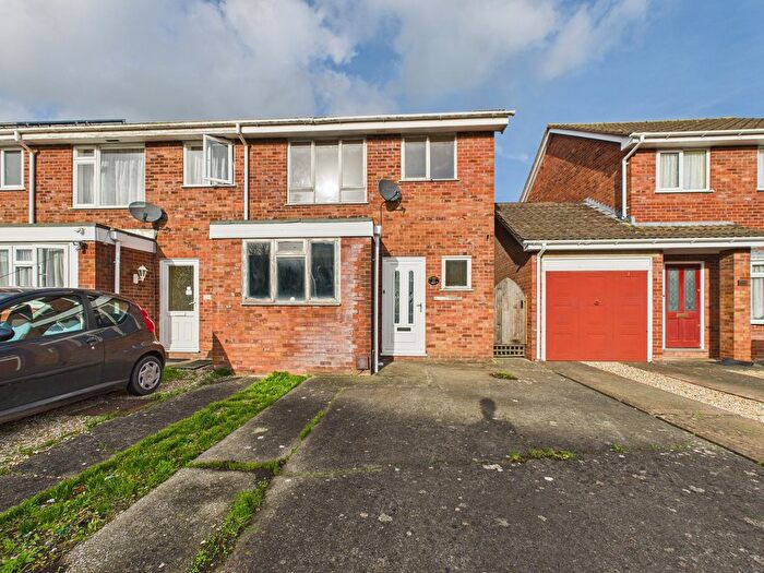 2 Bedroom Terraced House For Sale In Windsor Road, Bridgwater, TA6