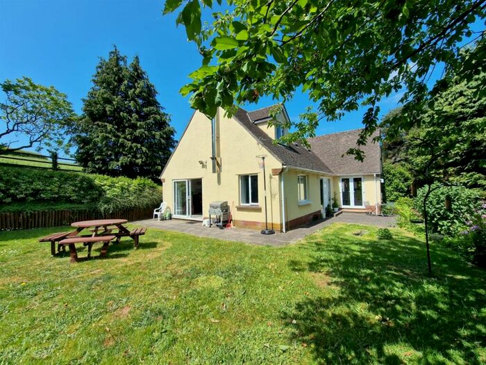 5 Bedroom Detached House To Rent In Farleigh House, Tiverton, EX16