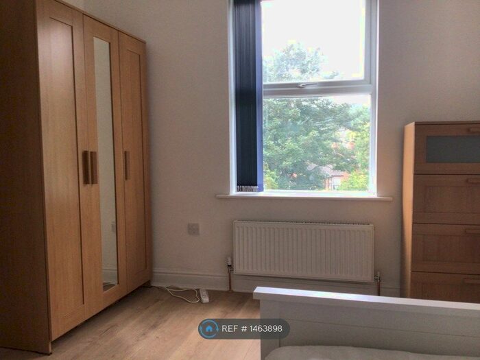 4 Bedroom Terraced House To Rent In High Town Road, Luton, LU2