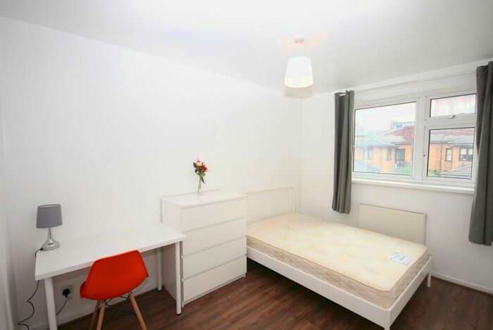 4 Bedroom Maisonette To Rent In Hereford Street, Bethnal Green, E2