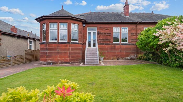 4 Bedroom Semi-Detached Bungalow To Rent In Madison Avenue, Cathcart, Glasgow, G44