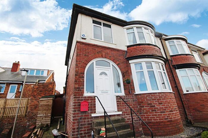 3 Bedroom Property To Rent In Mount Park Avenue, Scarborough, YO12