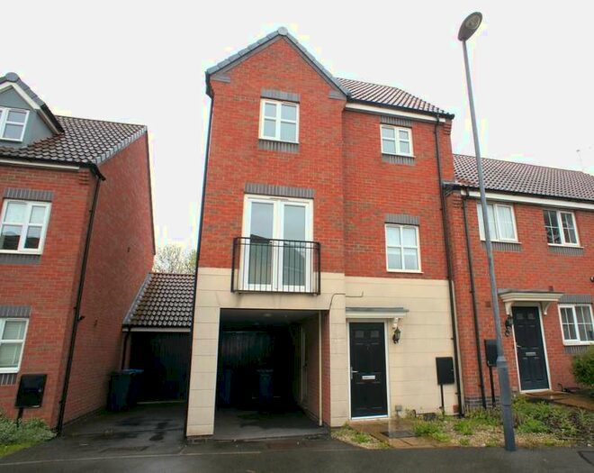 3 Bedroom Town House To Rent In Girton Way, Mickleover, DE3