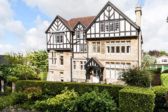 1 Bedroom Apartment To Rent In Lansdown Grove Lodge, Bath, BA1