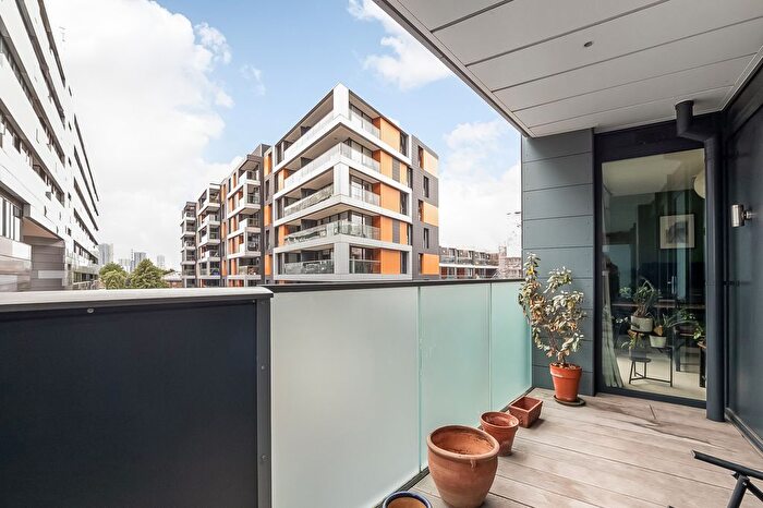 1 Bedroom Flat For Sale In Hawthorne Crescent, London, SE10