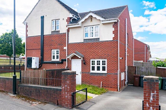 2 Bedroom Semi-Detached House To Rent In Cartmell Court, Leeds, West Yorkshire, LS15