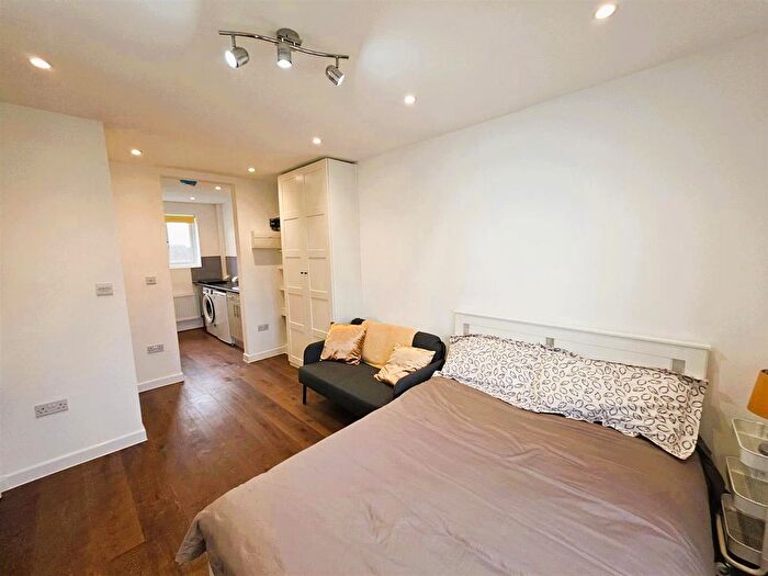 Property To Rent In Great Elms Road, Hemel Hempstead, HP3