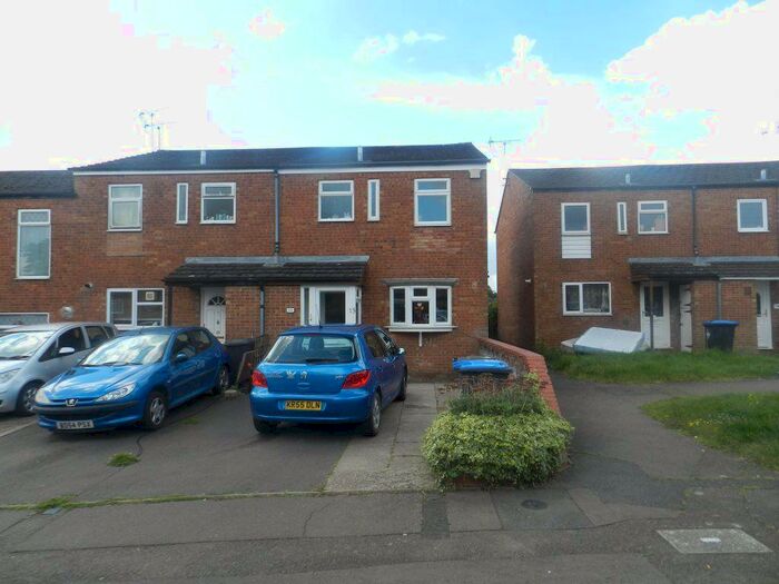3 Bedroom House To Rent In Rugby, CV21