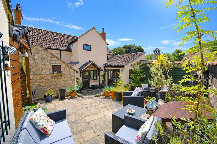 3 Bedroom Barn Conversion For Sale In Low Road East, Warmsworth, Doncaster, DN4