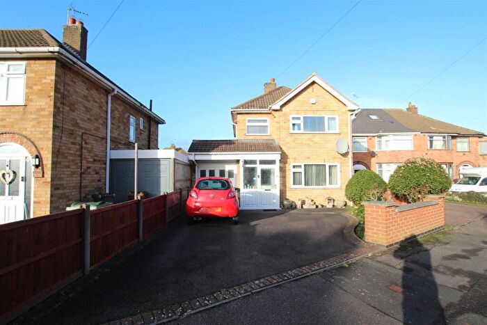 3 Bedroom Detached House For Sale In Highgate Avenue, Birstall Leicester, LE4