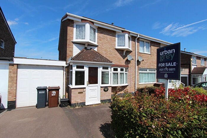 3 Bedroom Semi-Detached House For Sale In Wight Croft, Smiths Wood, Birmingham, B36