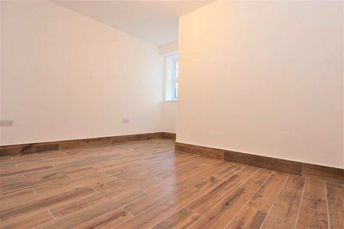 Property To Rent In Hertford Road, Enfield, EN3
