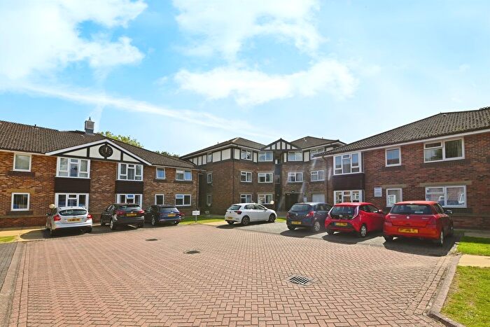 2 Bedroom Flat For Sale In Wyre Mews, Haxby, York, YO32