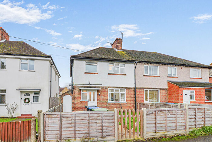 3 Bedroom Semi Detached House For Sale In Waters Road, Kingston Upon Thames, KT1