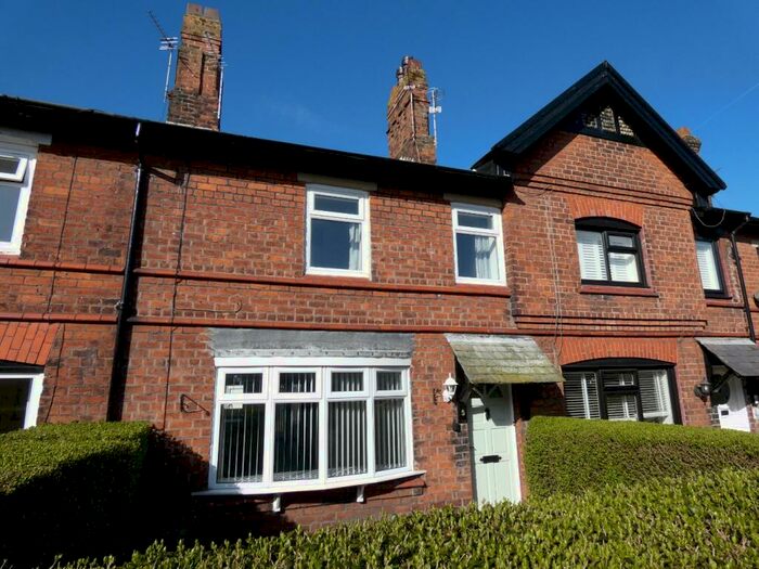 2 Bedroom Cottage To Rent In Freckleton Street, FY8