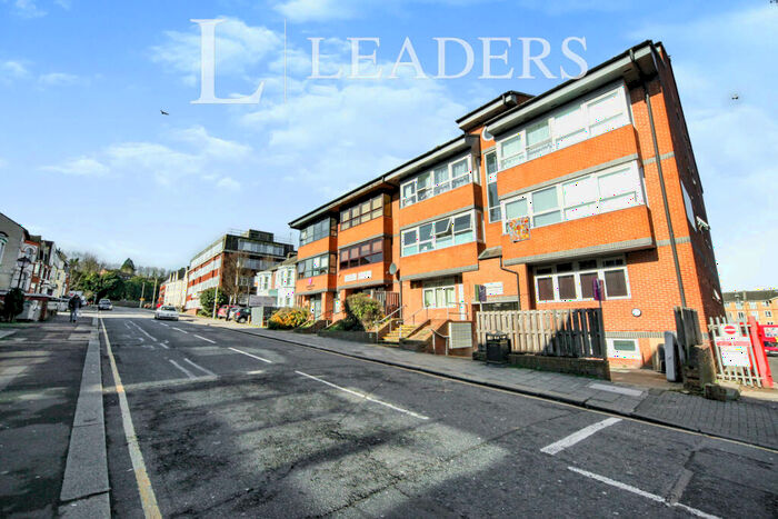 2 Bedroom Flat To Rent In Bedroom - Central Luton - Unfurnished -, LU1