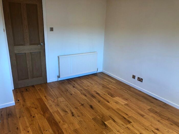 1 Bedroom Flat To Rent In Bonaly Rise, Colinton, Edinburgh, EH13